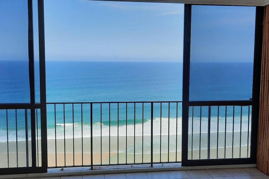Apto Frente Mar 2 Suites リオデジャネイロ エクステリア 写真